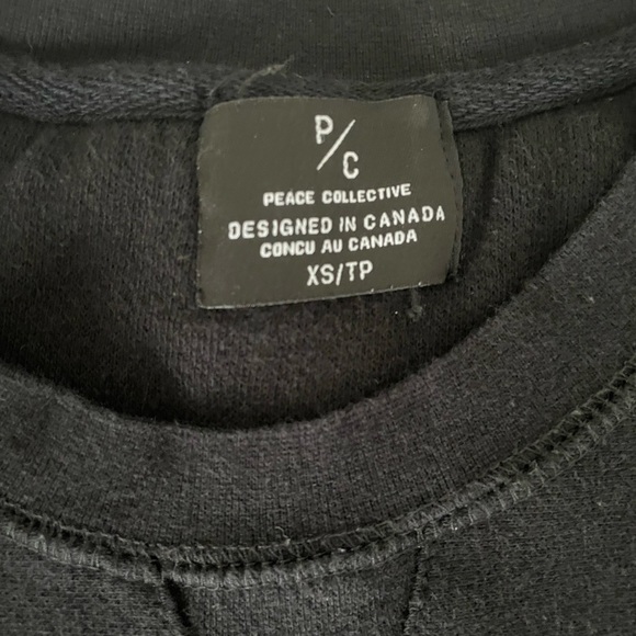 Loved, Peace Collective Black ‘Toronto vs. Everybody’ Crewneck Sweatshirt sizeXS - Picture 4 of 6
